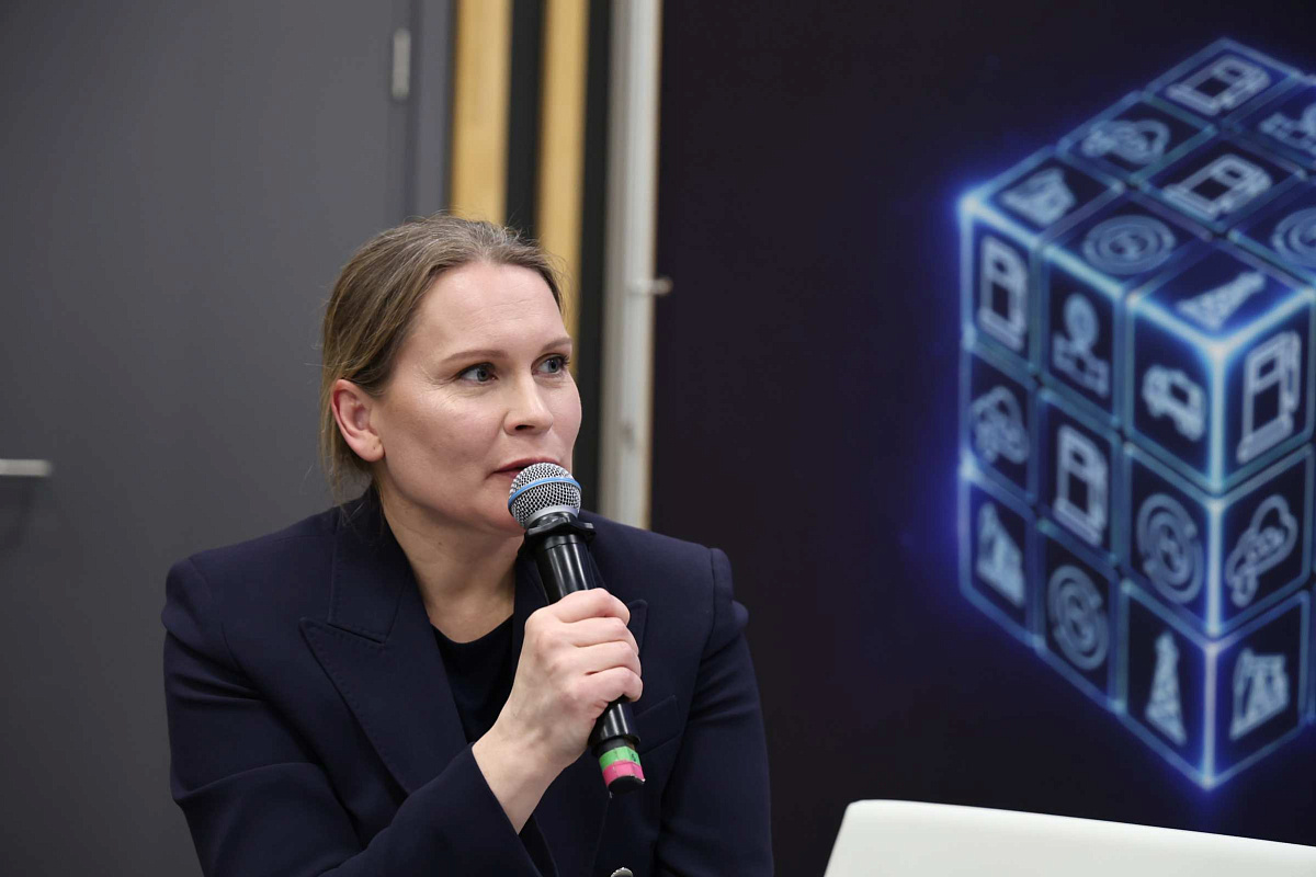 HI-ТЭК конференция по ИИ и роботизации энергетики с участием Анны Московской