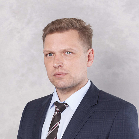 Дмитрий Золотых