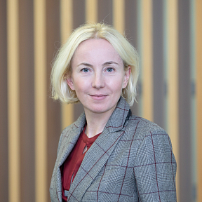 Elena Tsaturova