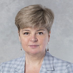 Елена Серкова